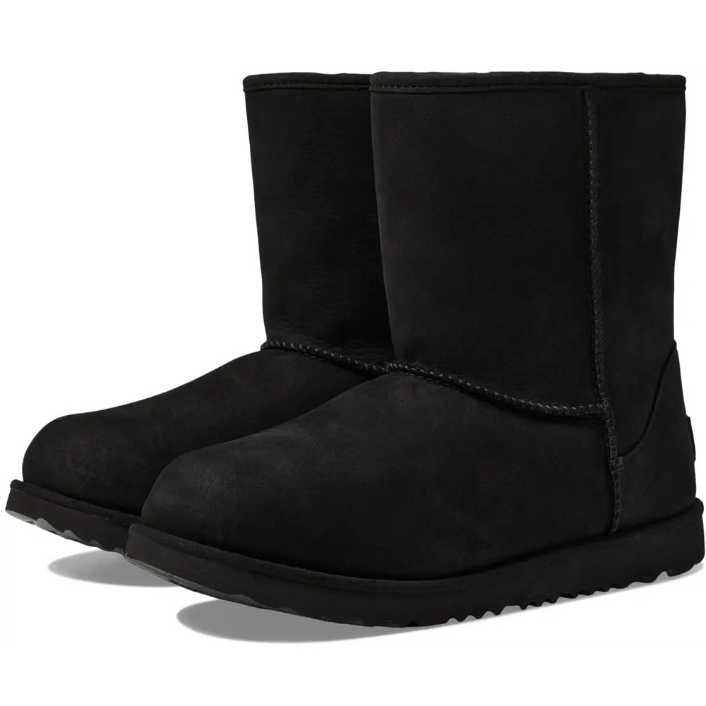 NWT NIB UGG Unisex Child Classic Short II Waterproof kids size 3 (black)